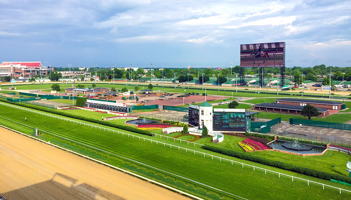 Kentucky Oaks-เชอร์ชิลล์ ดาวน์ส