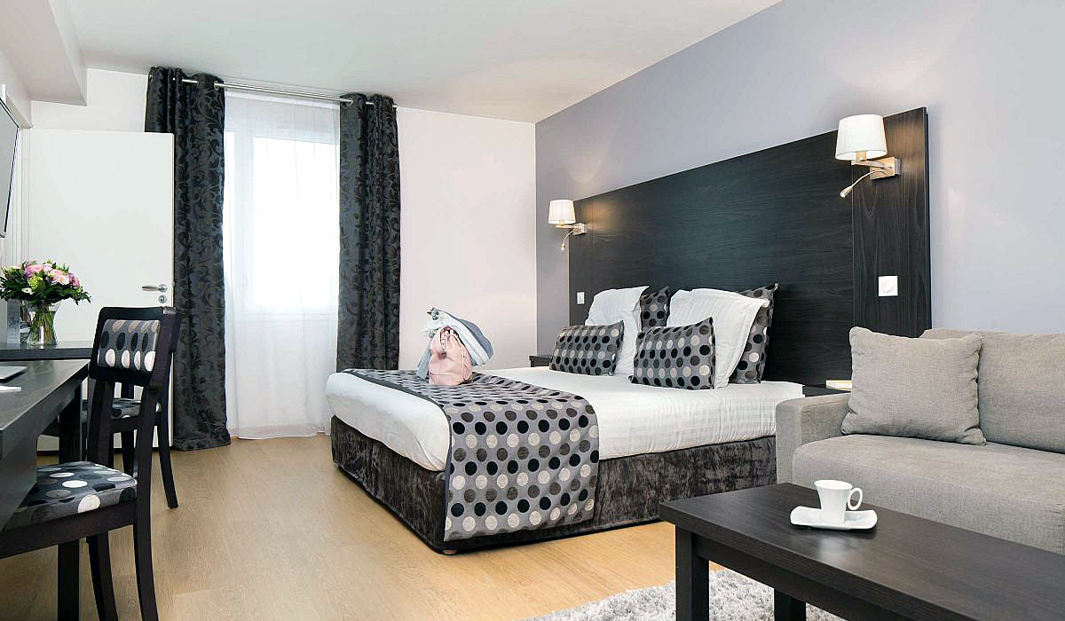 Sieben Urban Suites Nantes Zentrum
