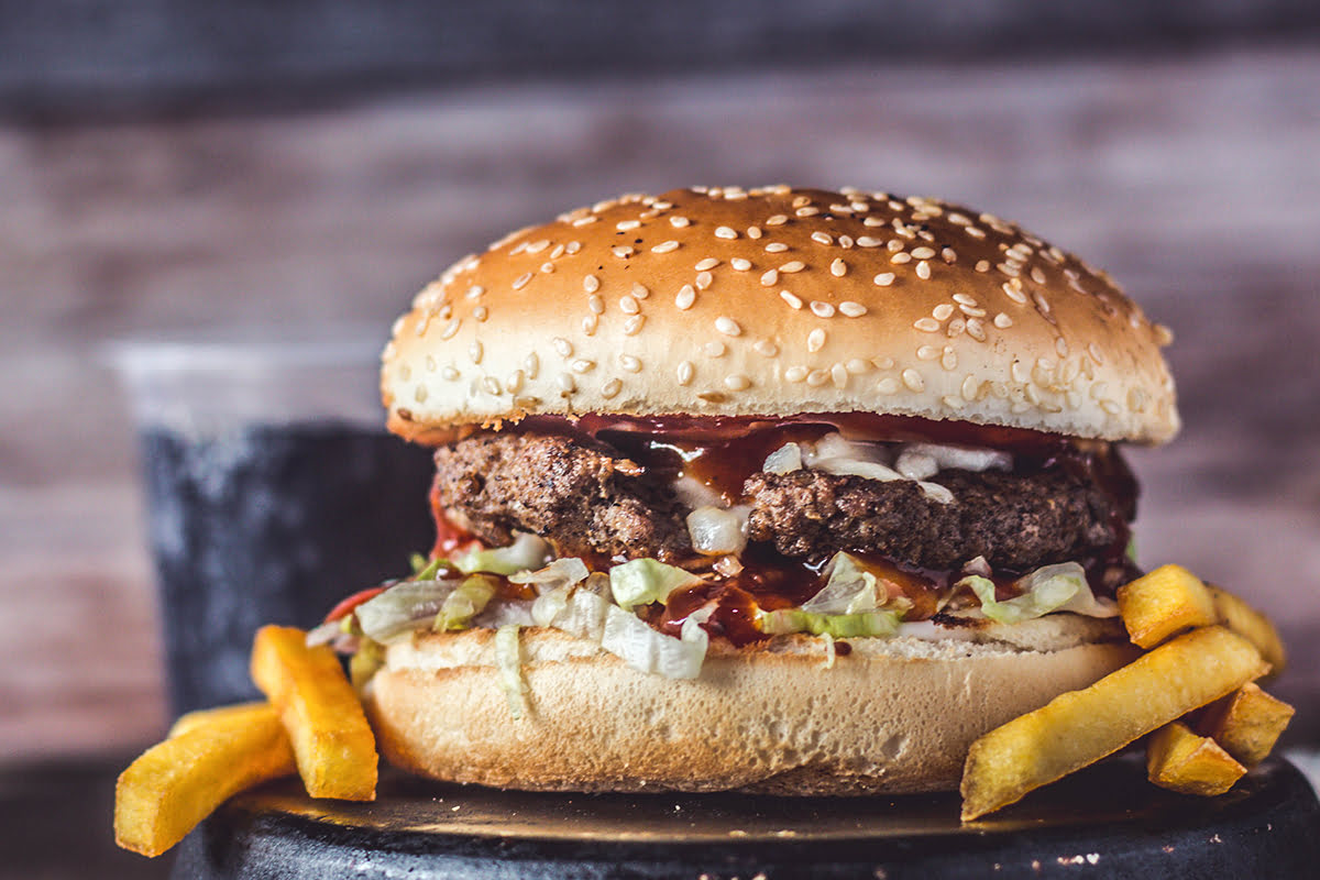 Jeddah food-Saudi cuisine-restaurants-food trucks park-burger