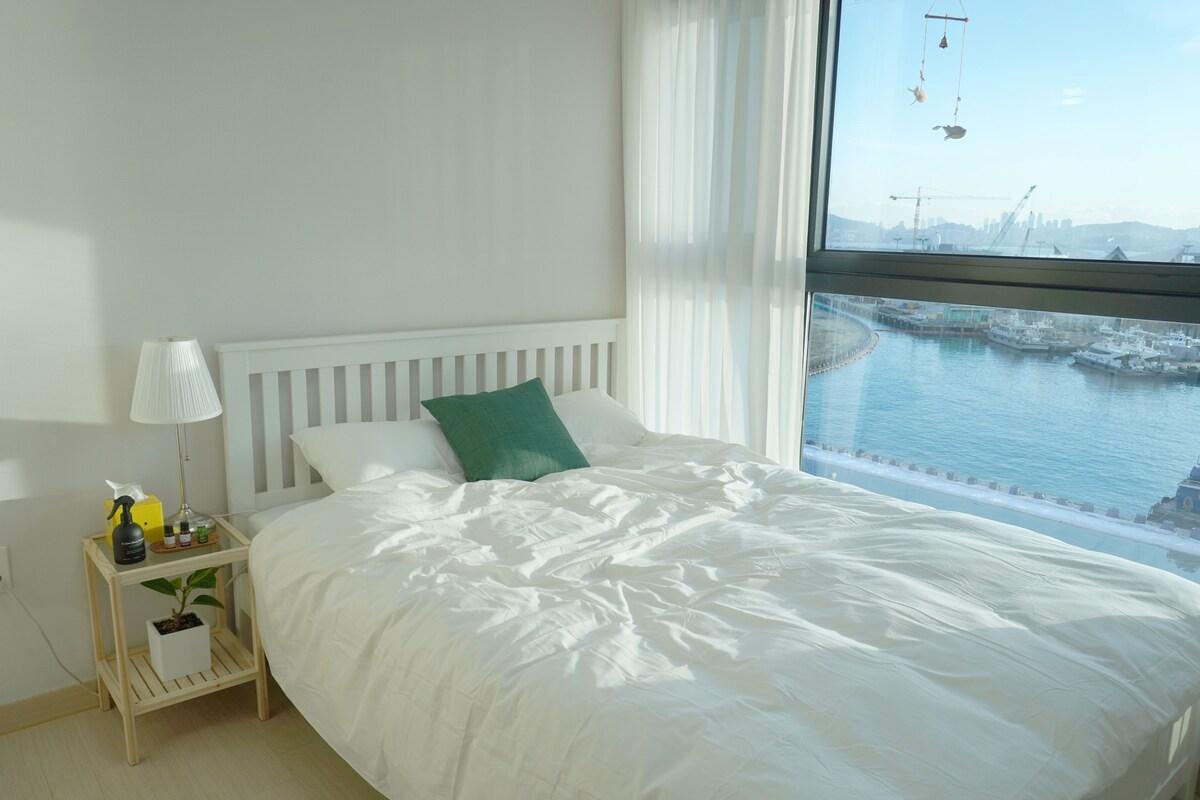 OPEN Ocean View | 2-bedroom near Busan Station-Busan