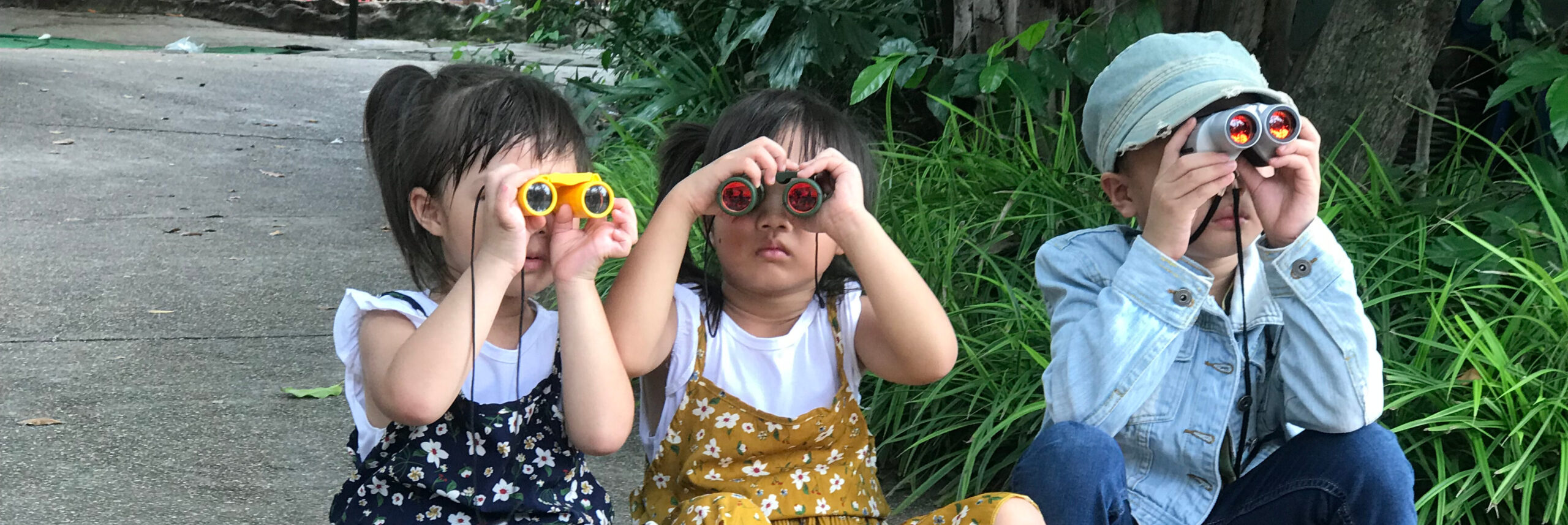 Melangkah keluar dari biasa dan ke dalam sesuatu yang ajaib  pada musim cuti sekolah ini!