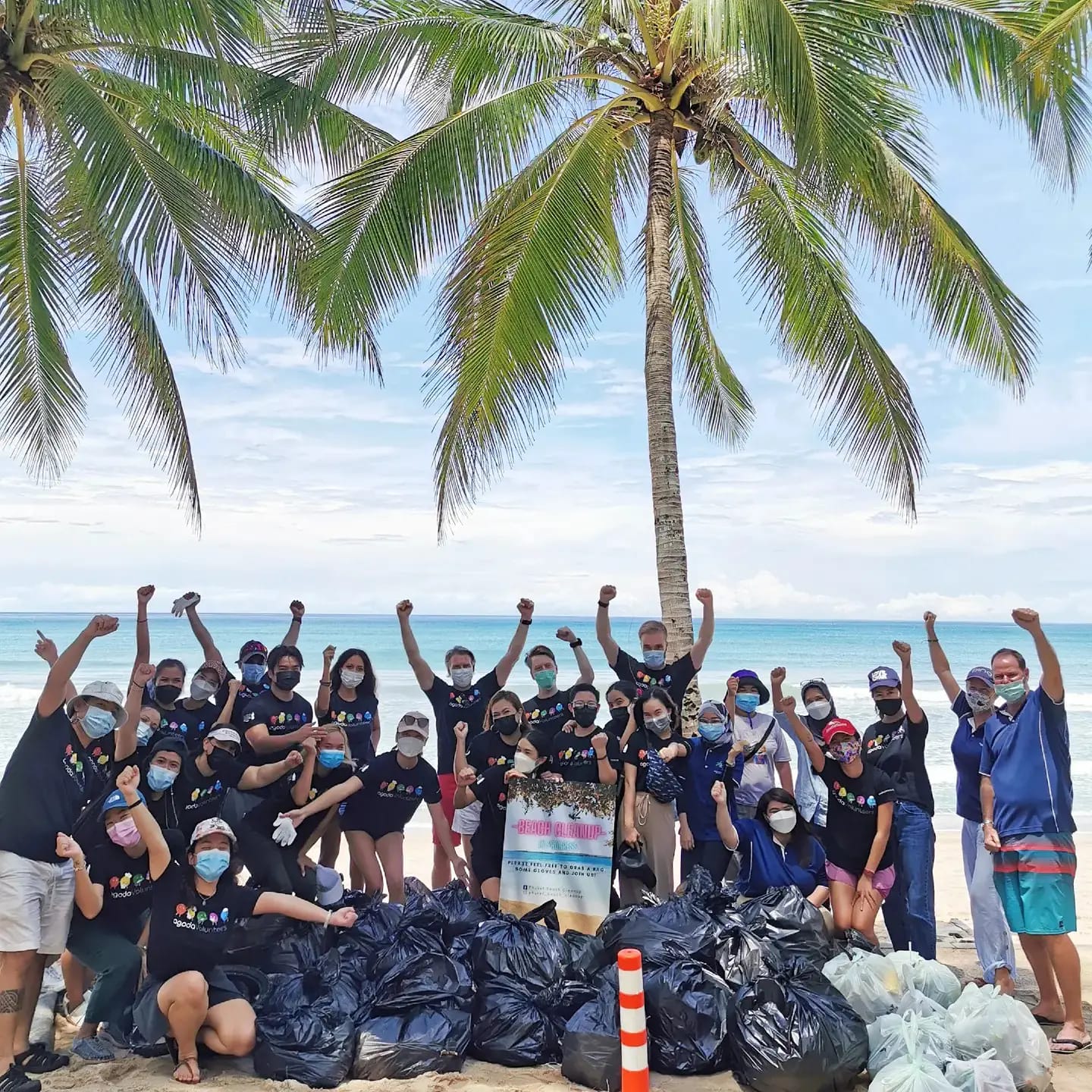 Agoda employees team up for first global #MyPledge beach clean initiative in Phuket