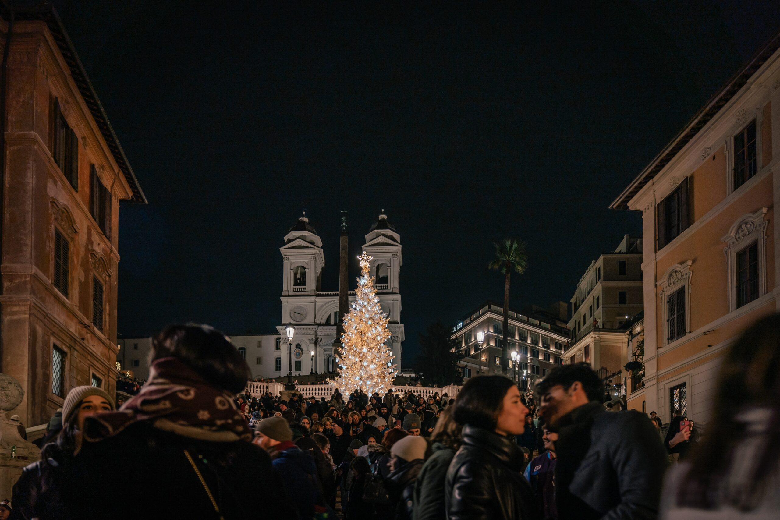 Agoda Unveils Romantic Warm Christmas Destinations for Couples