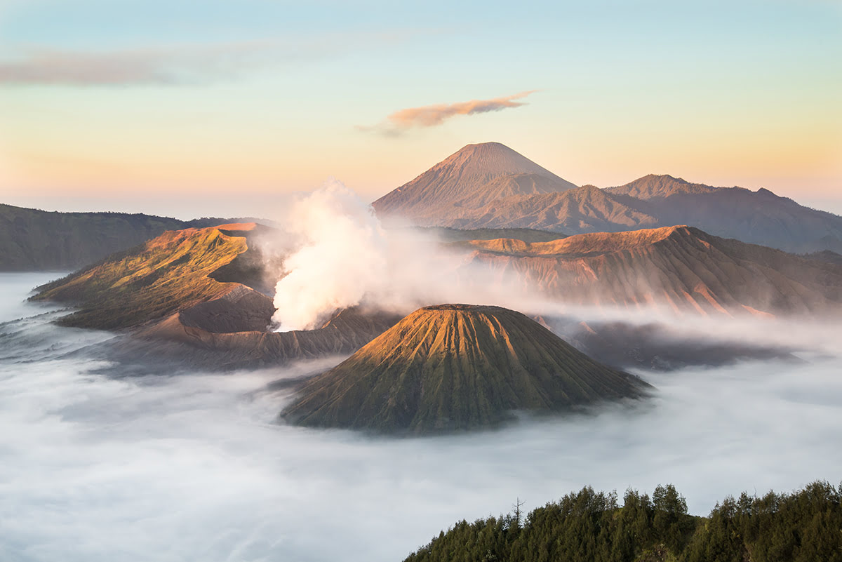 ภูเขาไฟโบรโม่ ชวาตะวันออก อินโดนีเซีย
