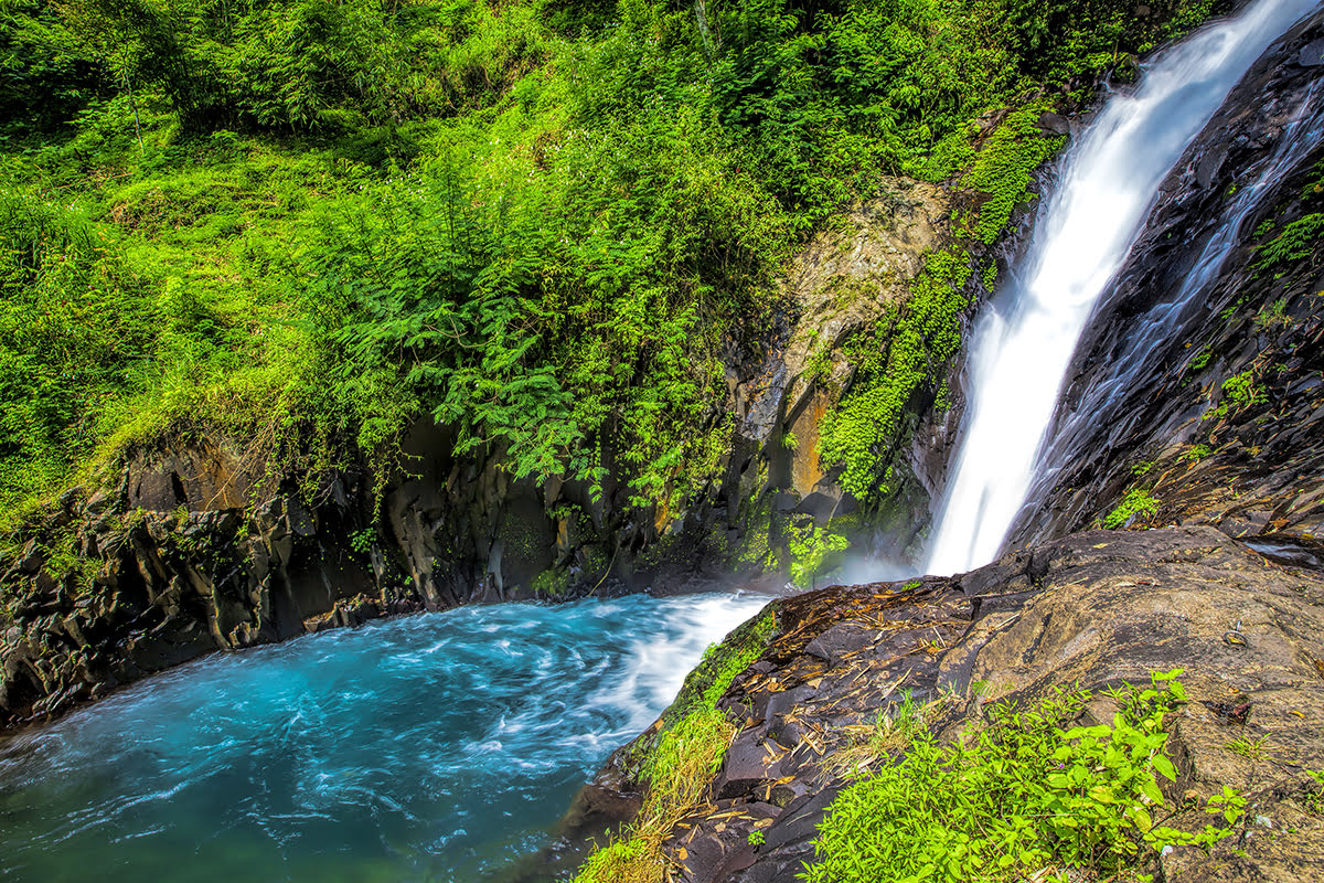 Bali day trips-Gitgit Twin Waterfall_Air Terjun Campuhan_Bali_Indonesia