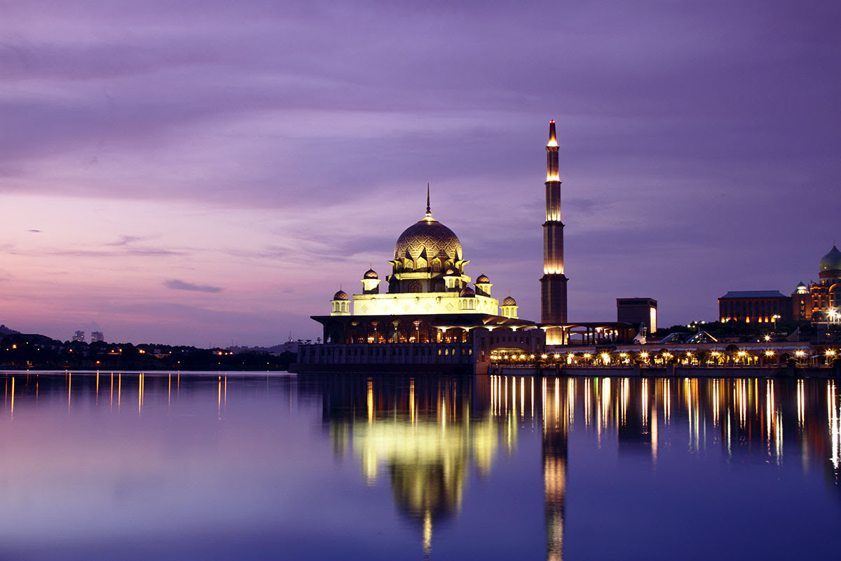 Putrajaya_seni Islam_arsitektur