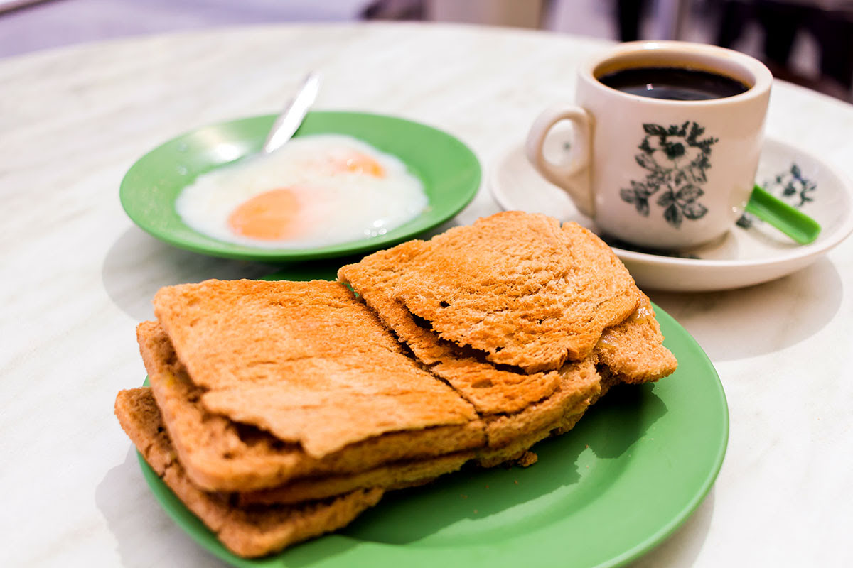 Roti srikaya dengan kopi_Singapura