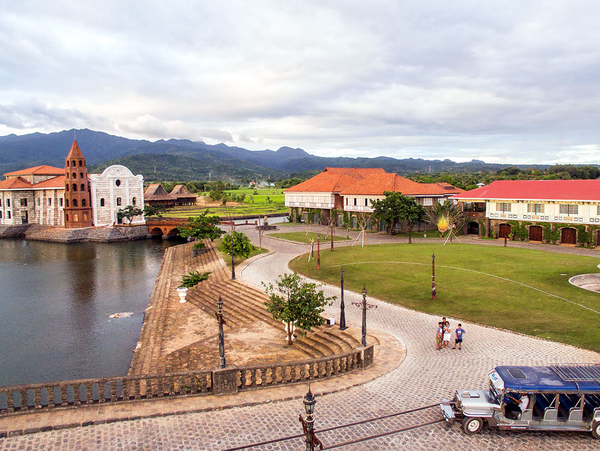 Las Casas Filipinas de Acuzar Hotel