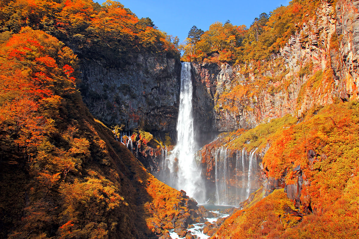 Shinkyo Bridge_Kegon Falls_Nikko_Japan