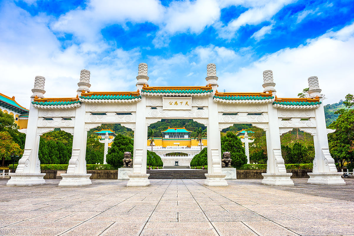 National Palace Museum_Jadeite Cabbage_Mean-shaped Stone_Taipei