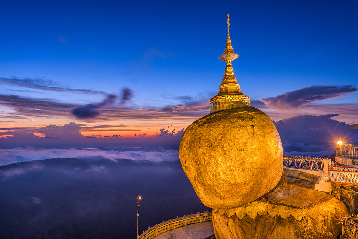 ที่เที่ยวสายมูในพม่า-พระธาตุอินทร์แขวน