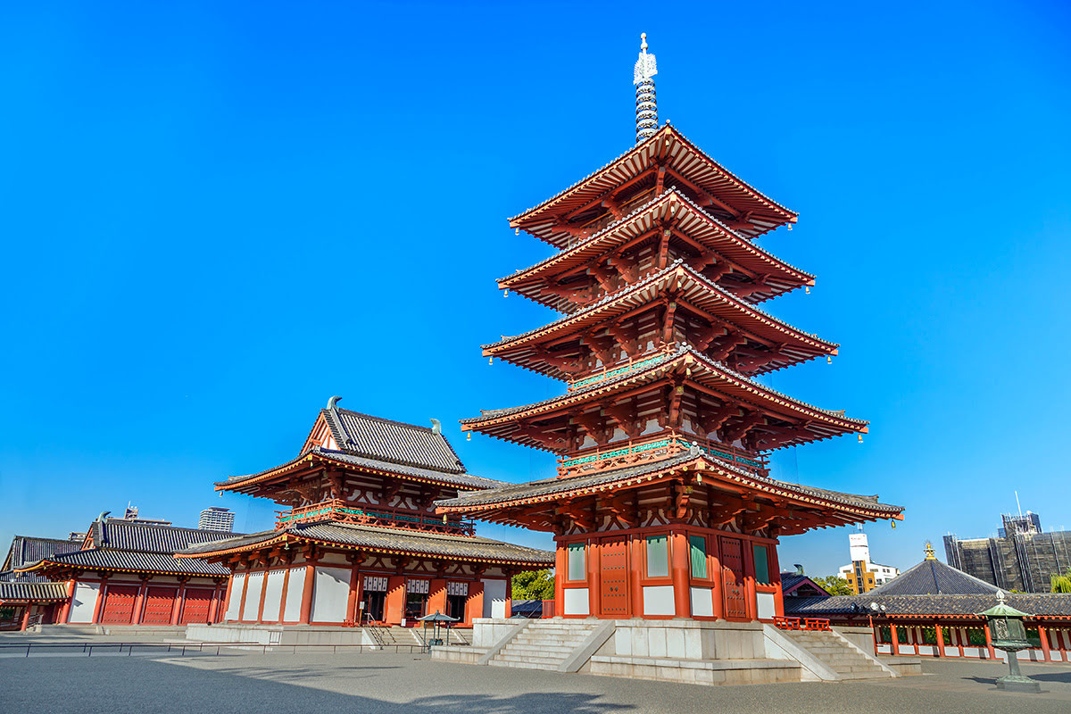 Shitennoji_five-story pagoda_Osaka_Japan