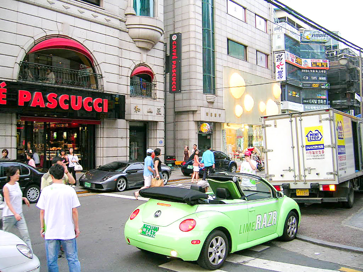 Apgujeong_ulica Apgujeong Rodeo_dom towarowy Galleria Department Store