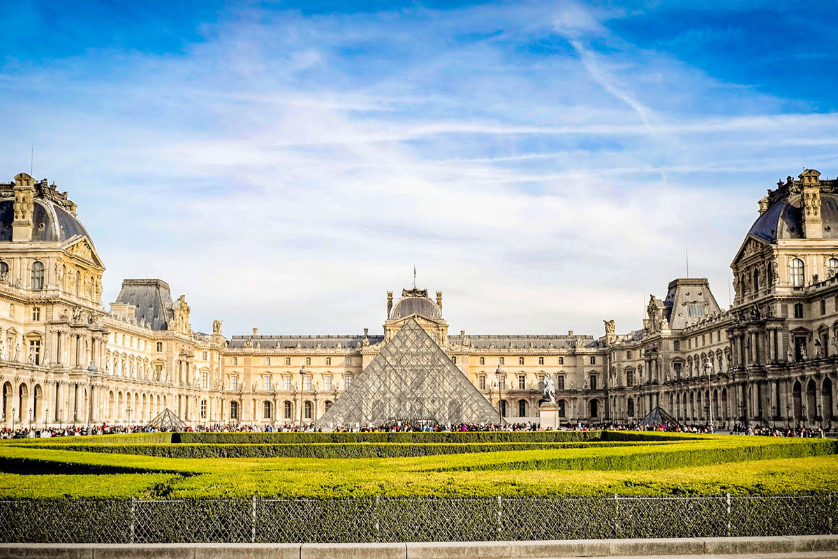 Bastille Day-Paris-Louvre