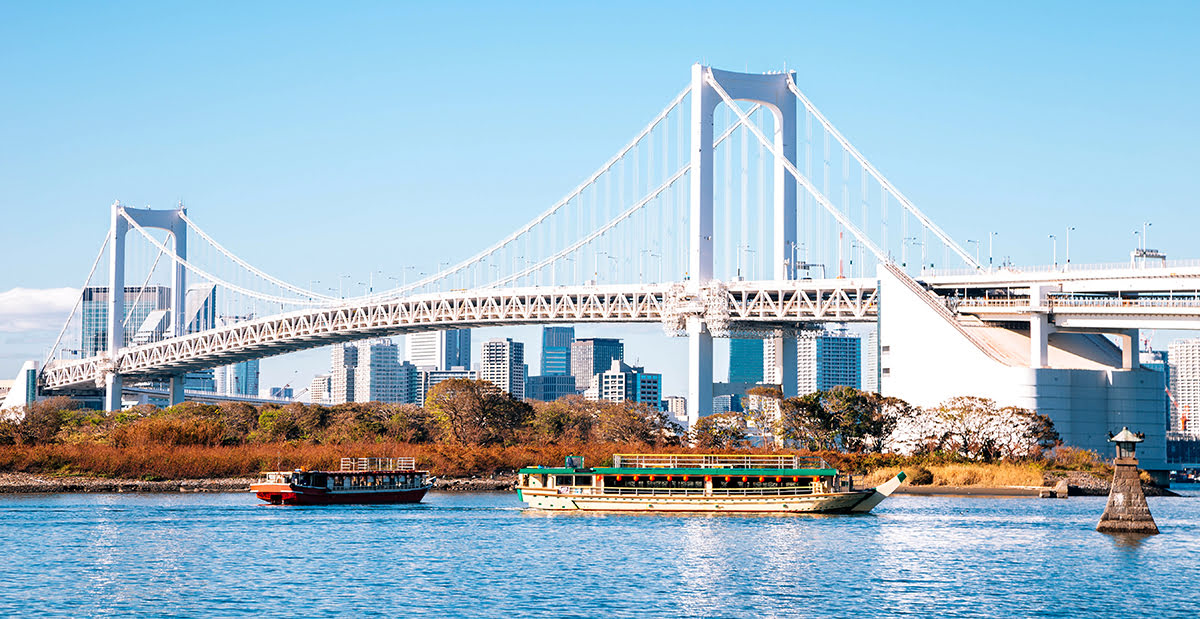 Jembatan Pelangi di Taman Laut Odaiba