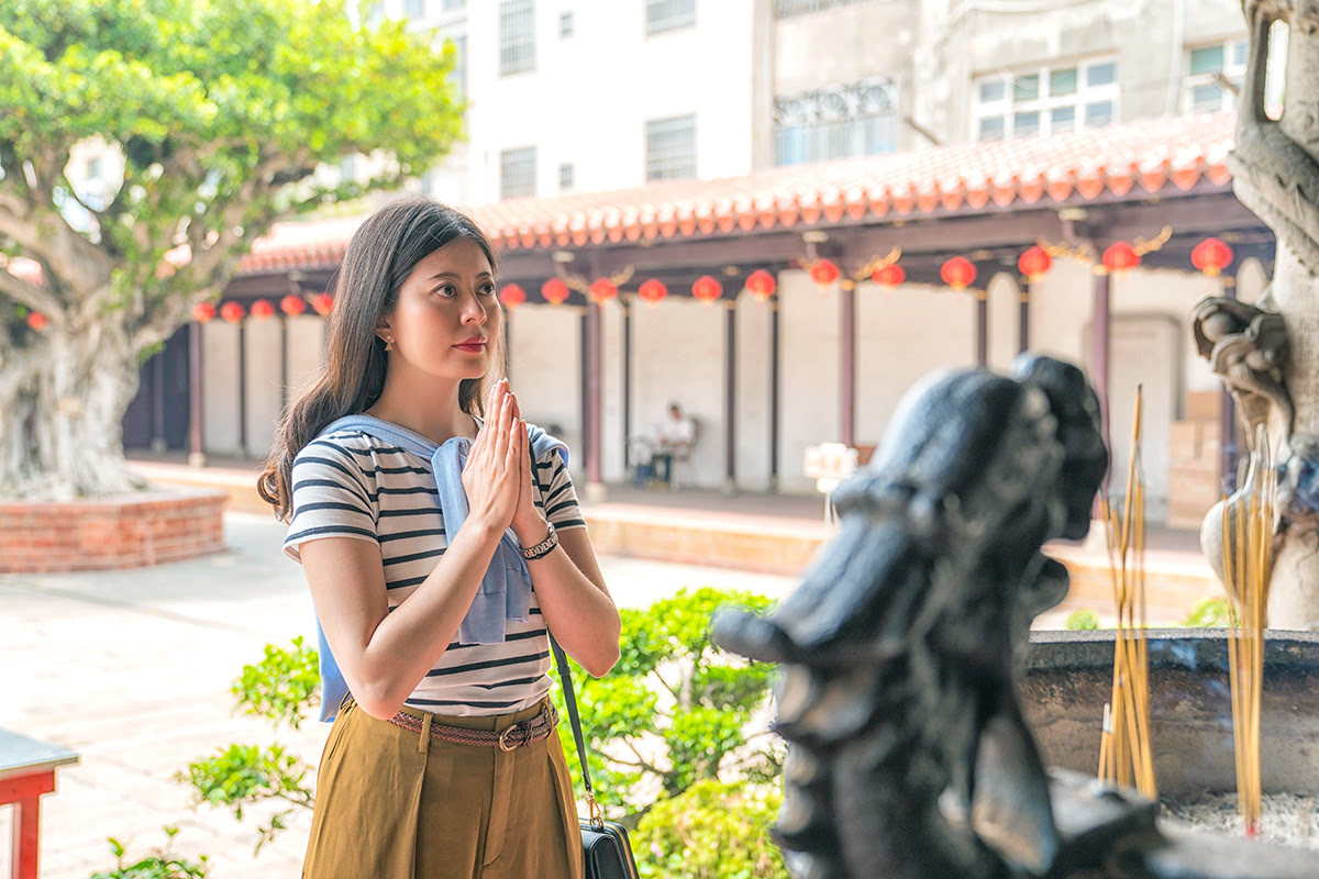 용산사(Longshan Temple)-기념품-입장료-드레스 코드