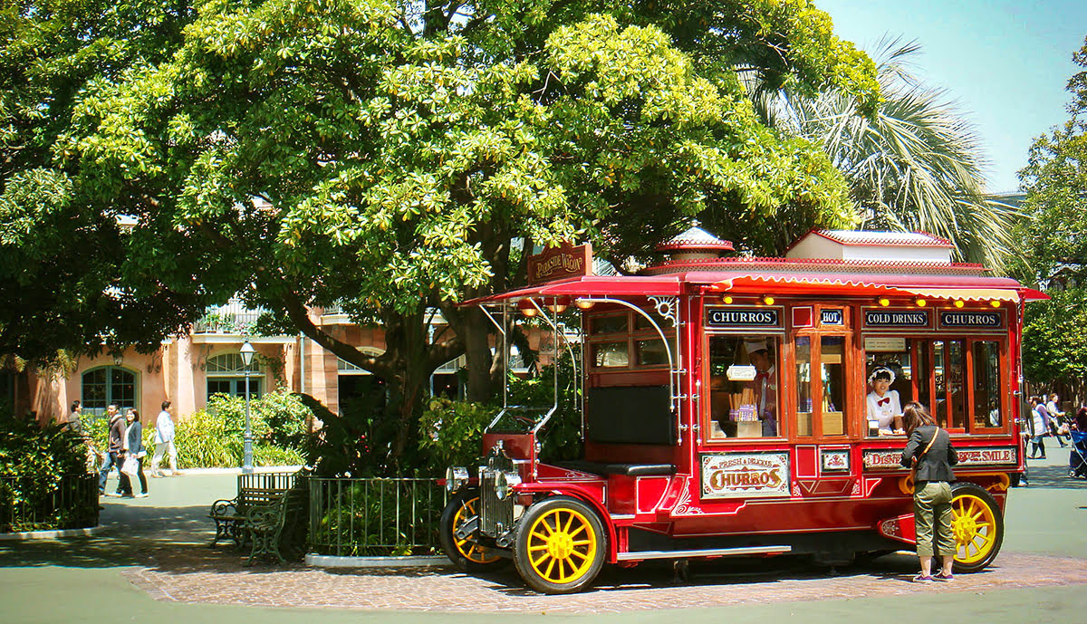 Tokyo Disneyland churros wagon