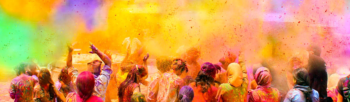 2019 Holi Festival in India | Epic Festival of Colours Guide background image