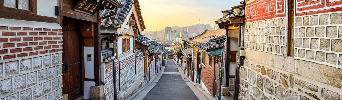 Bukchon Hanok Village: Pusat Kerajinan Tradisional Seoul