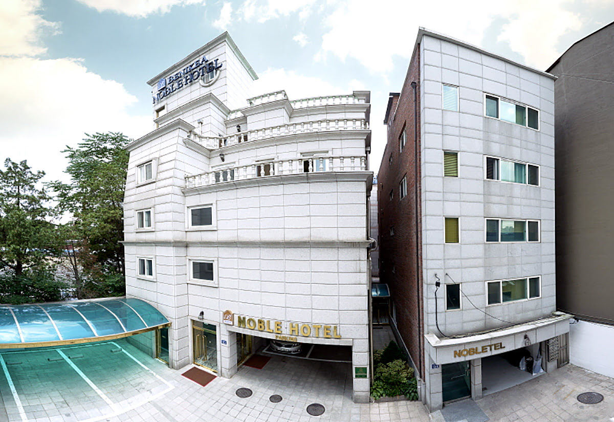 Bukchon Hanok Village-Seoul-Benikea Noble Hotel