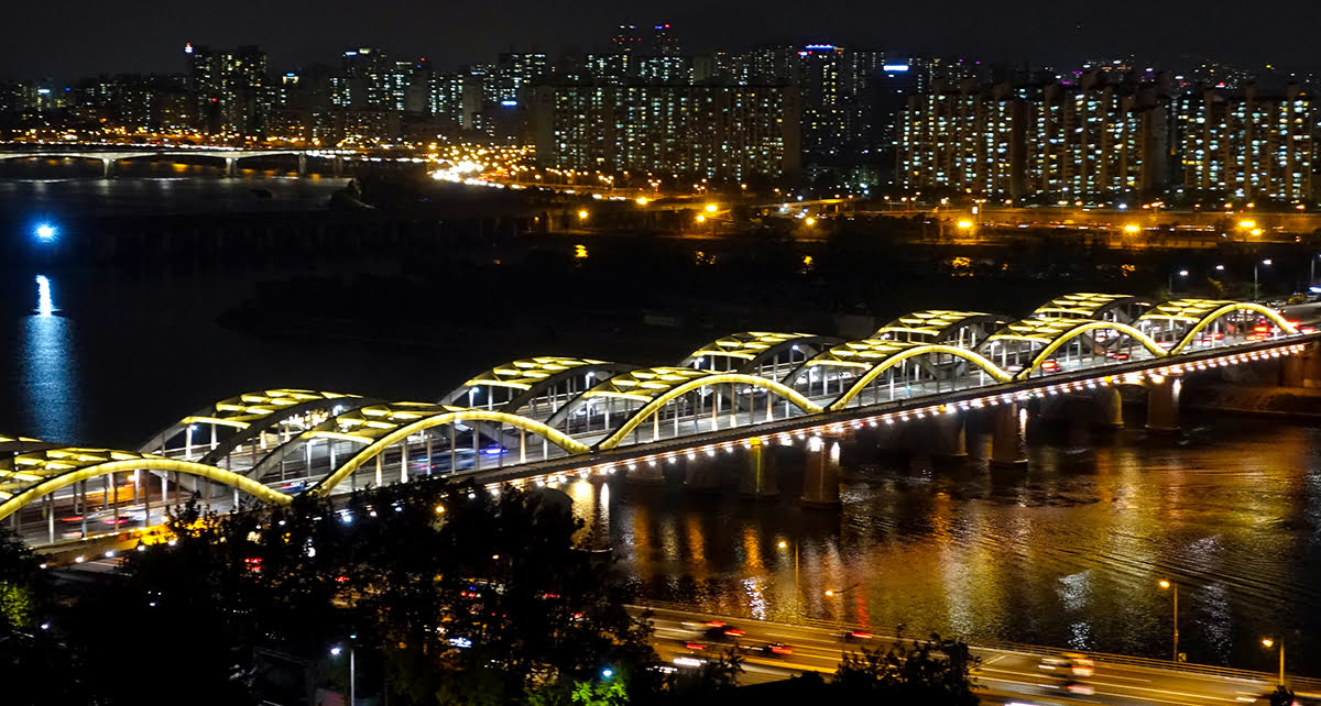 Ποταμός Χαν-Σεούλ-Πάρκο Yeouido Hangang Park-νυχτερινή ζωή