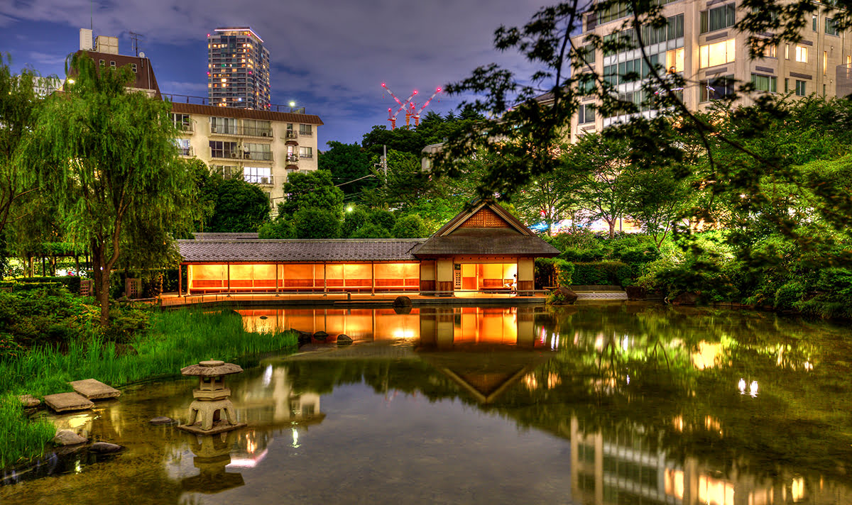 롯폰기 힐스(Roppongi Hills)-도쿄 미드타운-히노키조 공원(Hinokicho Park)-도쿄