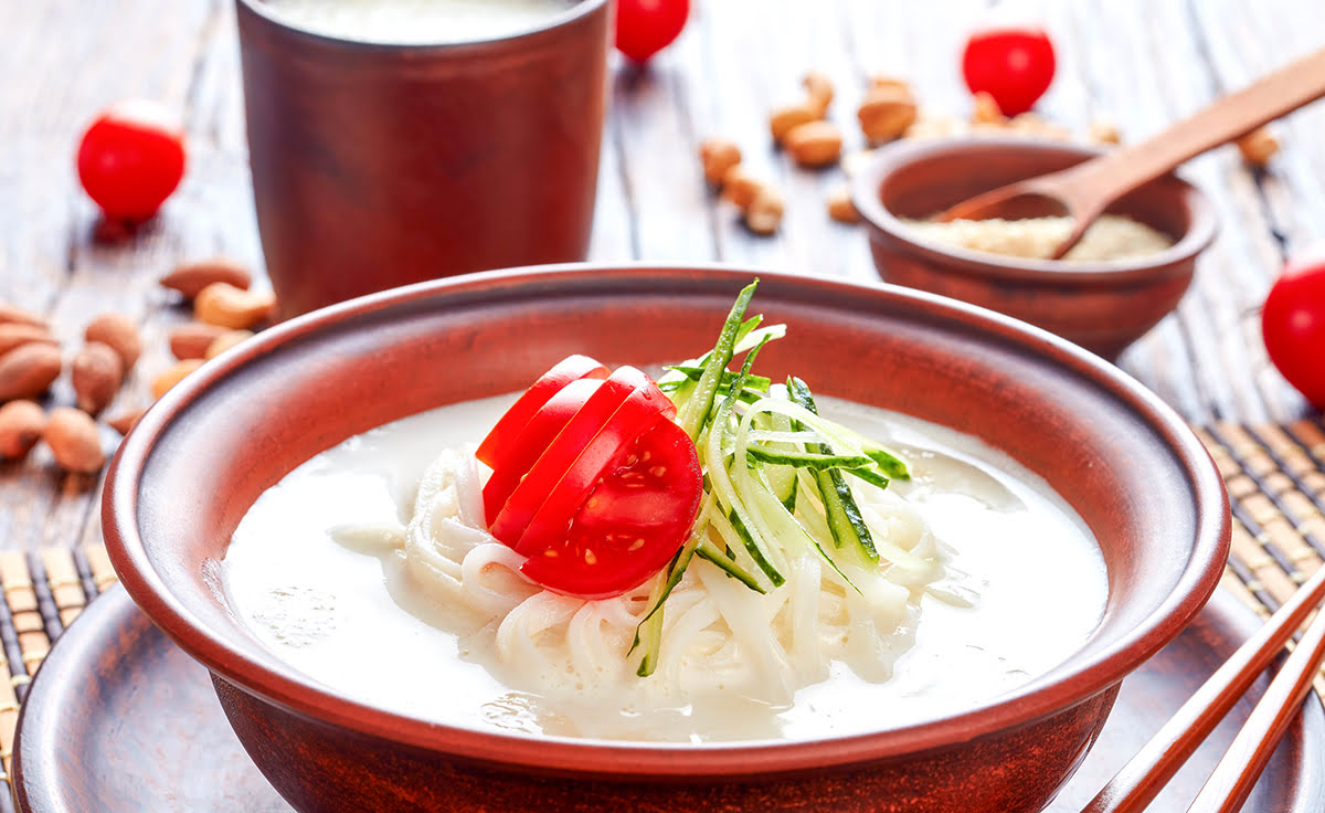 Seul'ün en iyi restoranları-ucuz restoranlar-Jinju Hoegwan-Hanchu-kong-guksu-Kore usulü kızarmış tavuk