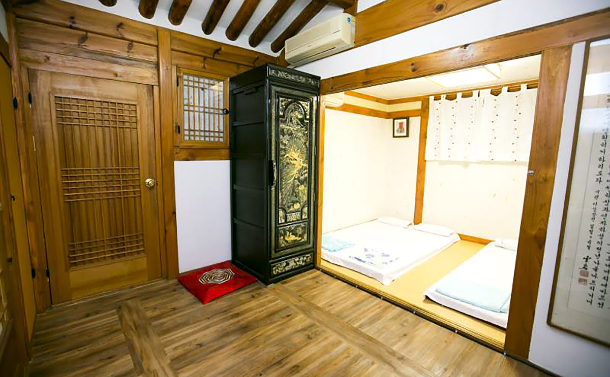 Day trips from Seoul-South Korea travel-Bukchonmaru Hanok Guesthouse