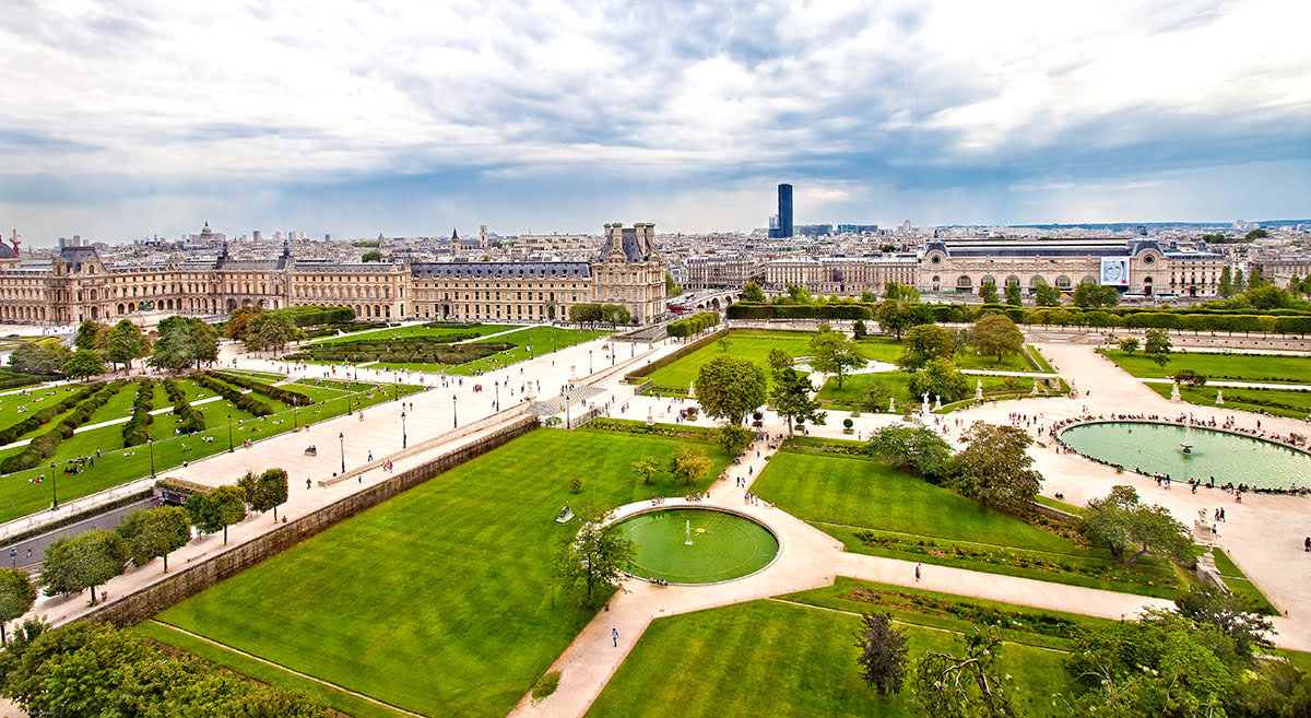 Louvre Museum-Paris-France-Tuileries Garden