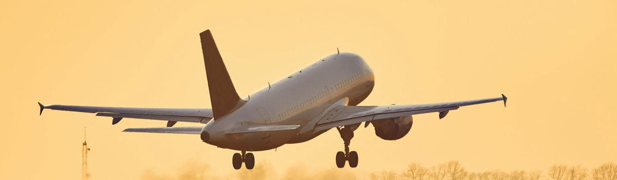 Paris Airport Guide – Charles de Gaulle, Paris Orly & Paris Beauvais background image