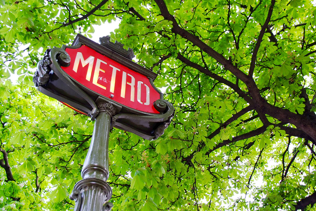 Saint Germain des Prés-Paris-Metro