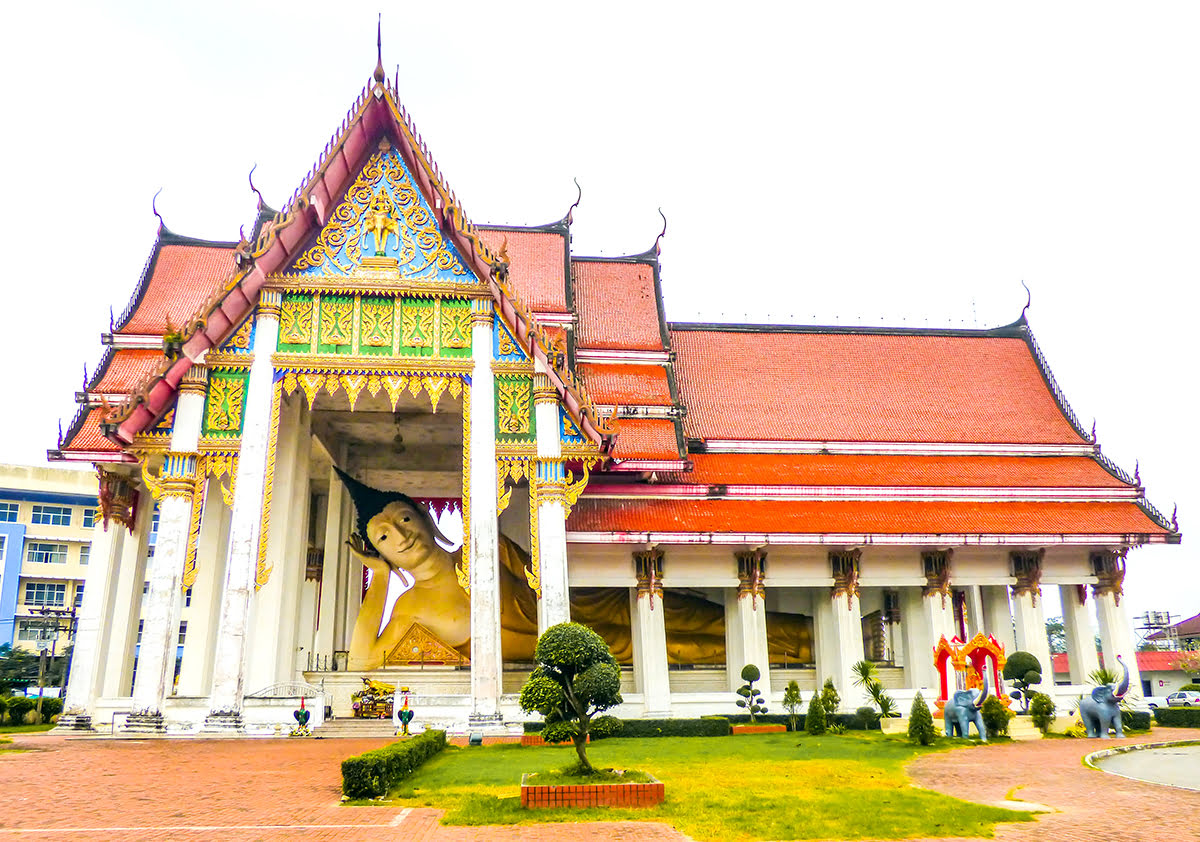 Songkran Festival 2019-Thailand-Hat Yai Midnight Songkran Festival-Wat Hat Yai Nai