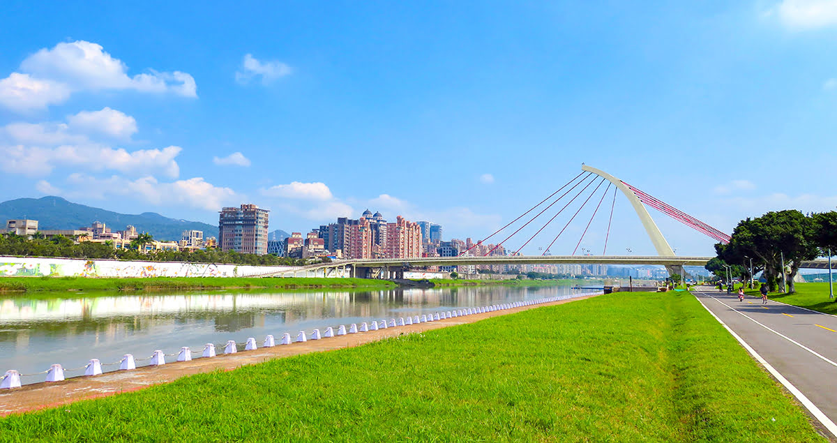 Zhongshan-Taipei-ting at gøre-Dajia Riverside Park