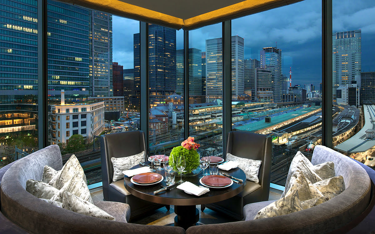 Luxury hotels in Tokyo-Japan-Four Seasons Hotel Tokyo at Marunouchi