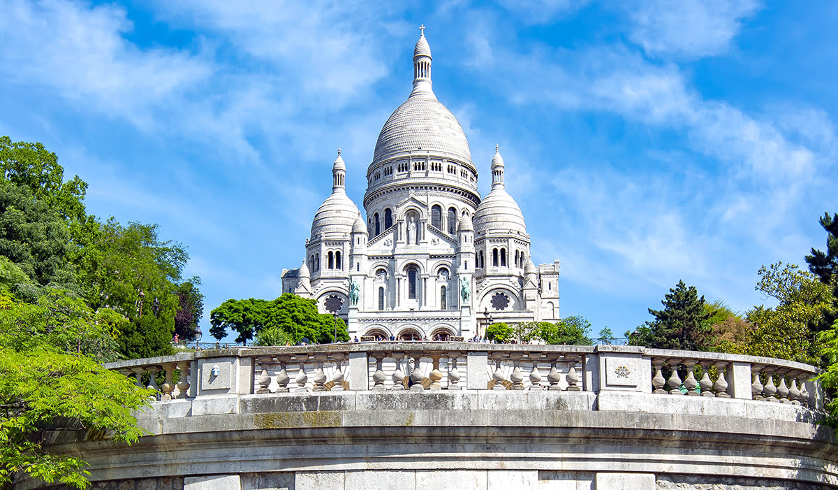 The Basilica of Sacré Coeur de Montmartre The Basilica of Sacré Coeur de Montmartre
