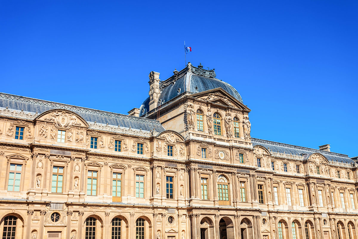 Louvre-Museum Louvre-Museum