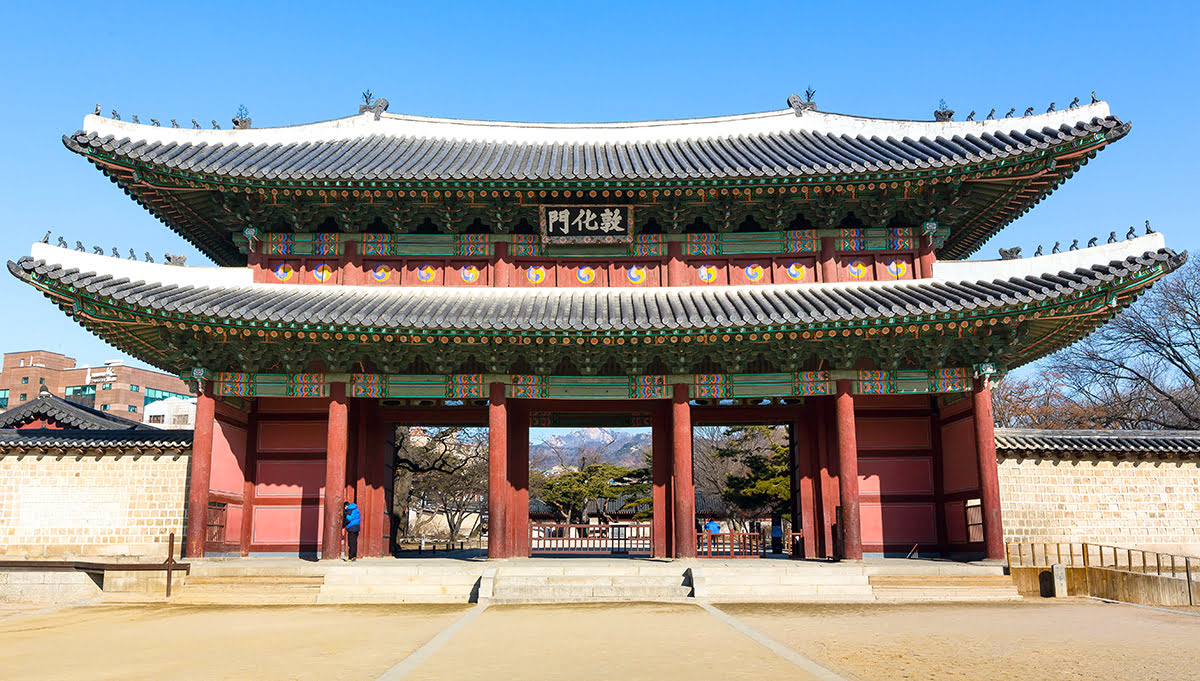 Where to stay in Seoul-South Korea-Myeong-dong Cathedral-Changdeokgung Palace