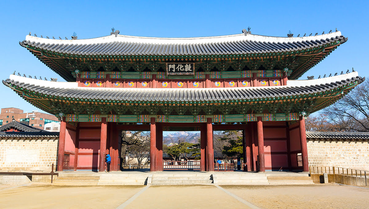 서울 숙소 추천-한국-명동 성당-창덕궁