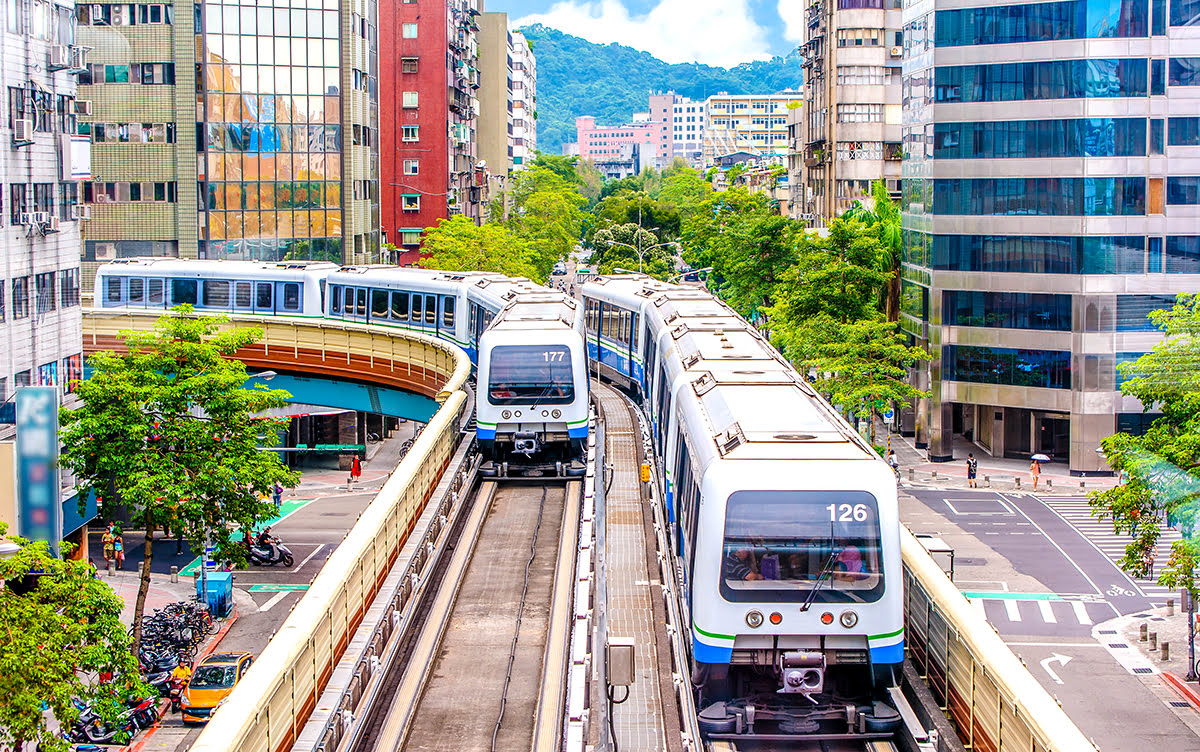 Where to stay in Taipei-Taiwan-transportation-Taipei metro-bus
