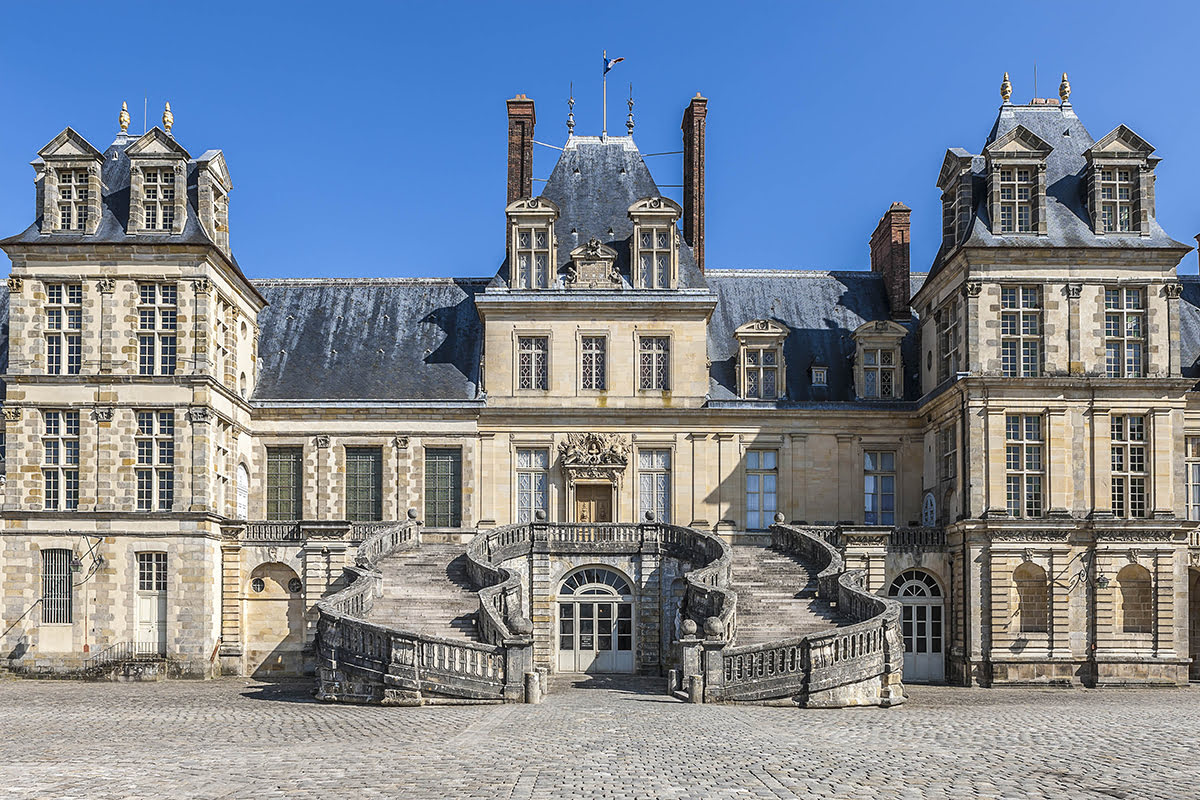 Day trips from Paris-France-travel-Fontainebleau Castle