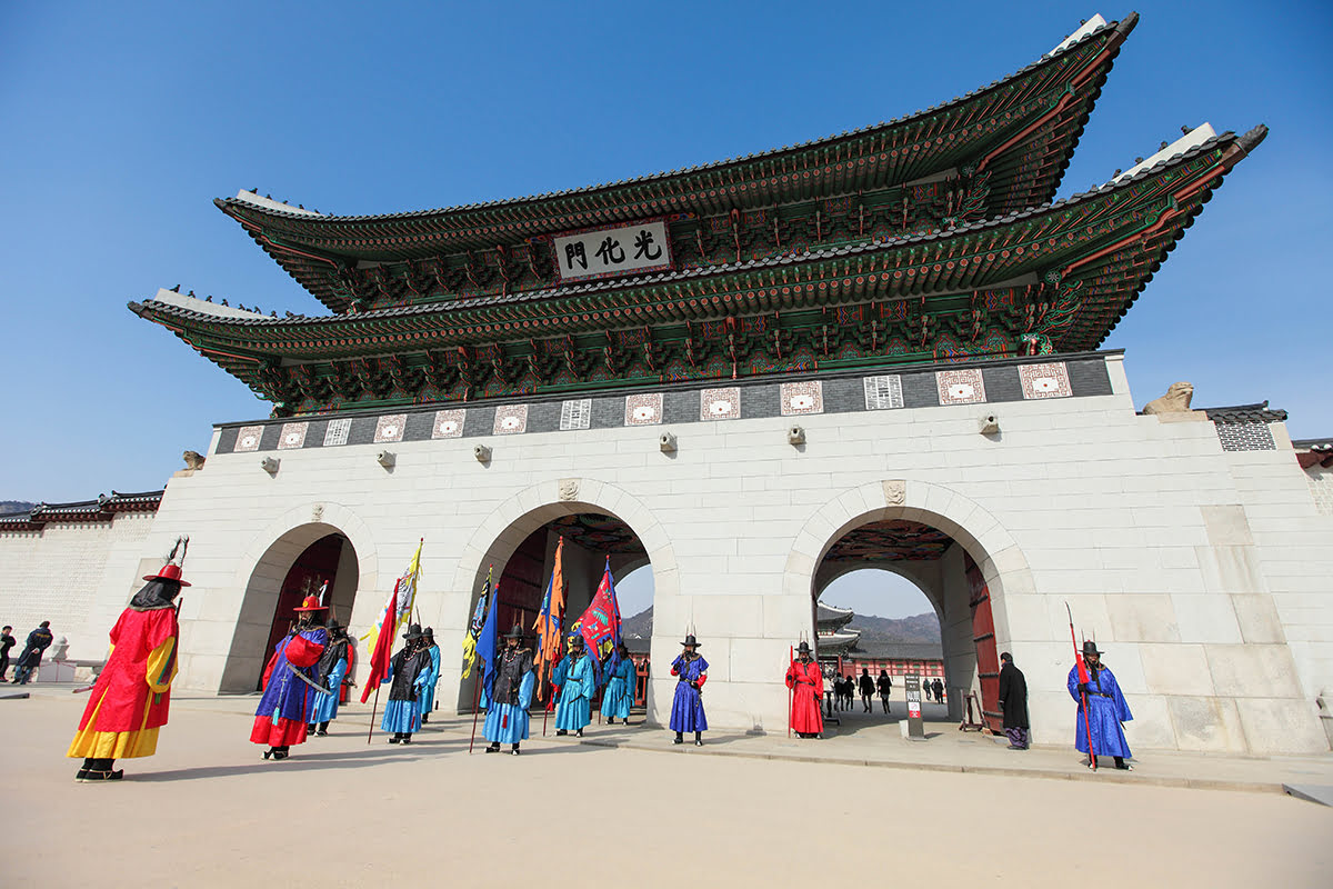 Pałac Gyeongbokgung-Seul-zmiana warty