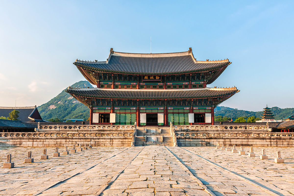 Pałac Gyeongbokgung-Seul-sala tronowa-pływający pawilon