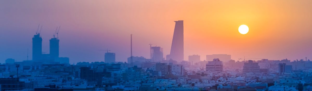 Jeddah day trips-Feature Photo (1200 x 350) - Jeddah city at sunset
