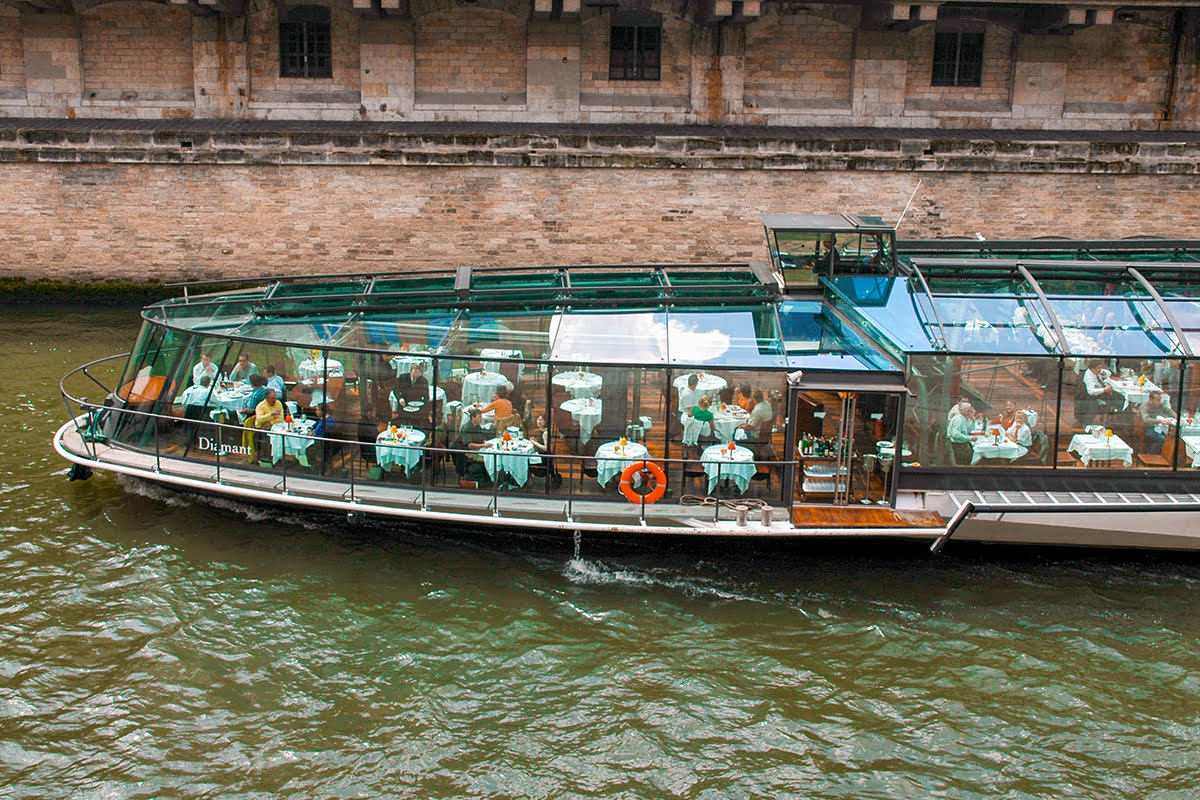 Latin Quarter-Paris-peniches-dining-river cruise-boat