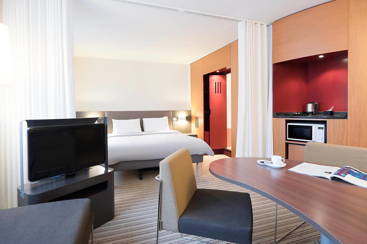 Paris markets-shopping-flea markets-France-Novotel Suites Paris Montreuil Vincennes