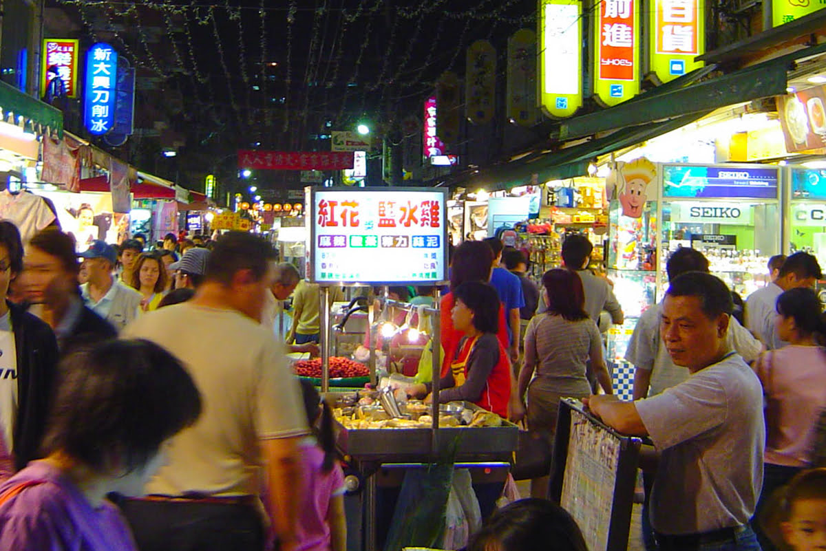 Taipei night market-shopping-Japan-Tonghua Night Market