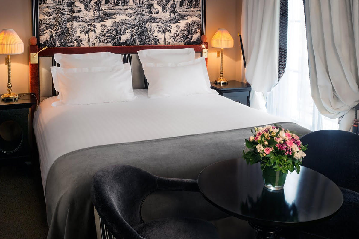 Where to stay in Paris-Hotel Maison Athenee