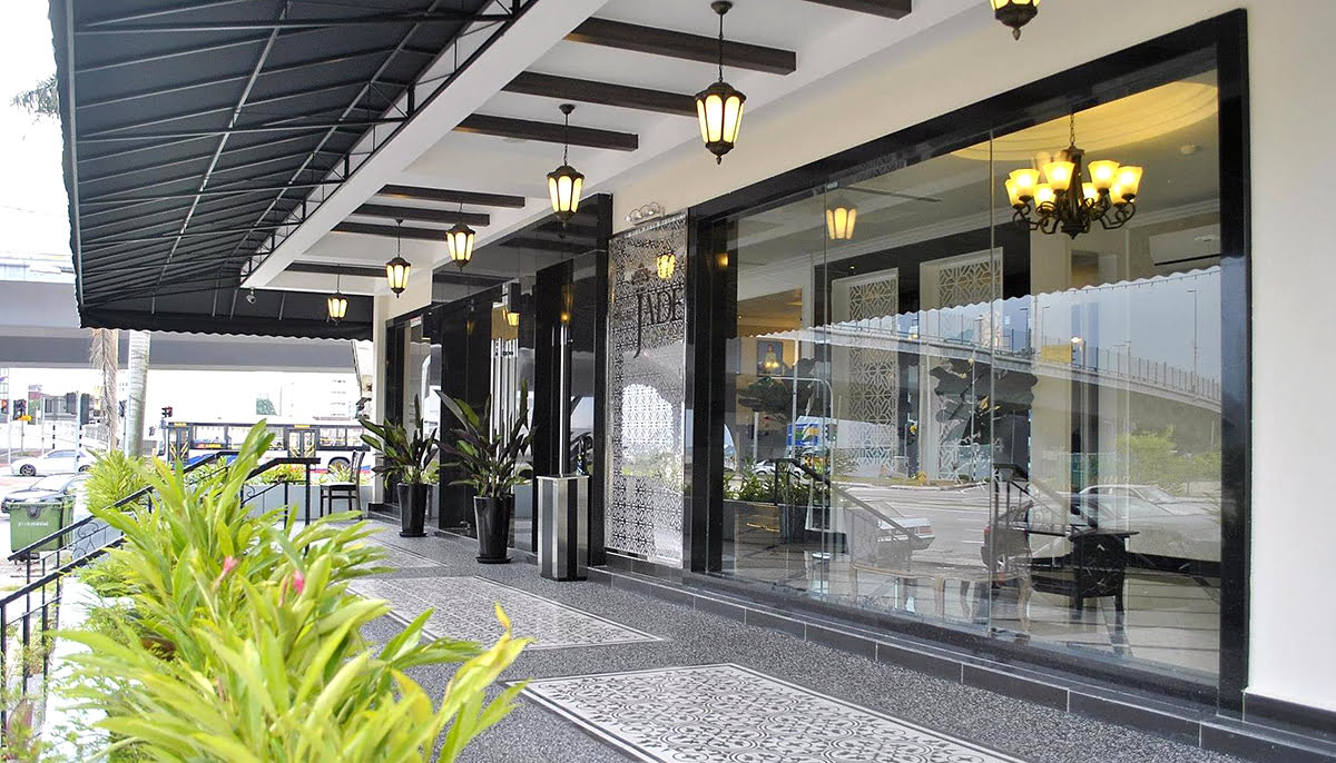 Hotels near Singapore Zoo-Grand Jade Hotel