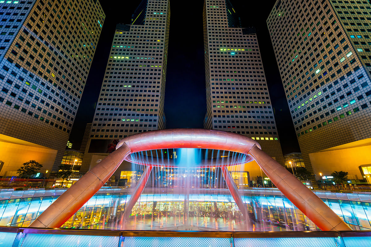 What to do in Singapore-Suntec Fountain of Wealth