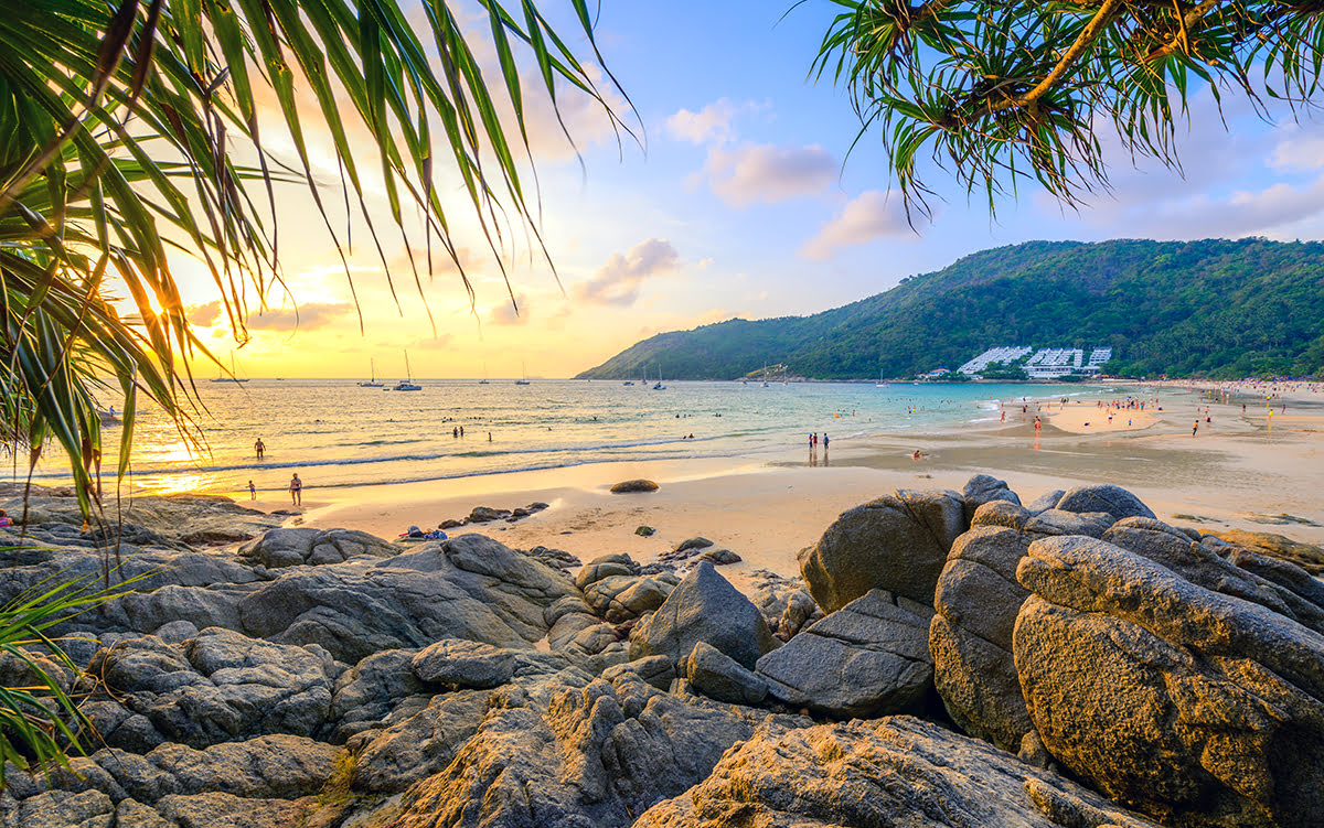 Plage de Nai Harn, Phuket, Thaïlande